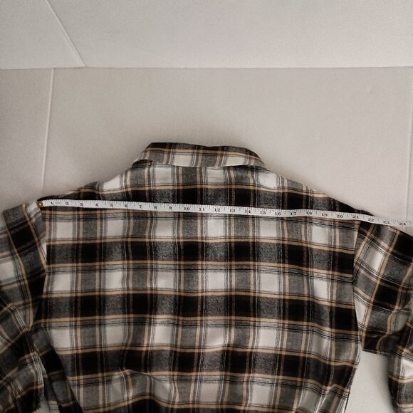 Hesperus Cropped Flannel Plaid Oversized Shirt Black Tan White Women’s Size L - Picture 9 of 16